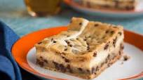 Chocolate Chip Cookie Bars with Cheesecake Filling Chocolate Chip Cookie Bars with Cheesecake Filling