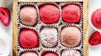 White Chocolate Strawberry Fudge White Chocolate Strawberry Fudge