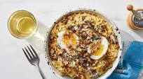 Creamy Roasted Spaghetti Squash with Mushrooms, Sage & Brown Butter Walnuts Creamy Roasted Spaghetti Squash with Mushrooms, Sage & Brown Butter Walnuts