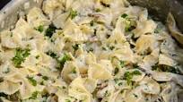 Creamy Farfalle Pasta w/Mushrooms Creamy Farfalle Pasta w/Mushrooms