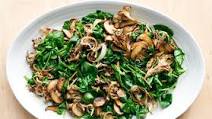 Sheet-Pan Roasted Mushrooms and Spinach Sheet-Pan Roasted Mushrooms and Spinach