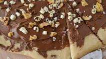 Delicious Nutella Recipes — Nutella Pizza Delicious Nutella Recipes — Nutella Pizza