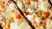 Barbecue Pineapple, Jalapeño and Feta Pizza Barbecue Pineapple, Jalapeño and Feta Pizza