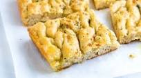 Easy Rosemary Garlic Focaccia Bread Recipe - How to Make Homemade Focaccia Bread Easy Rosemary Garlic Focaccia Bread Recipe - How to Make Homemade Focaccia Bread
