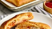 Easy Crescent Pizza Pockets Easy Crescent Pizza Pockets