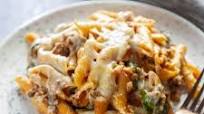 Make Ahead: Slow Cooker Beefy Layered Pasta Bake Make Ahead: Slow Cooker Beefy Layered Pasta Bake