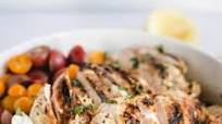 Mediterranean Salad with Grilled Chicken Mediterranean Salad with Grilled Chicken