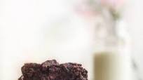 Super Fudgy Hummus Brownies (Vegan, Gluten Free, Healthy) Super Fudgy Hummus Brownies (Vegan, Gluten Free, Healthy)