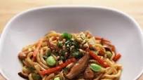Chicken and Vegetable Stir-Fry with Udon Noodles Chicken and Vegetable Stir-Fry with Udon Noodles