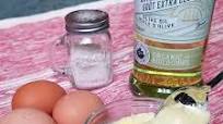 Olive Oil Mayonnaise Recipe (Dairy Free & Paleo) Olive Oil Mayonnaise Recipe (Dairy Free & Paleo)
