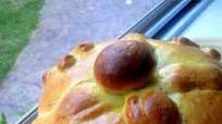 Pan de Muertos (Mexican Bread of the Dead) Pan de Muertos (Mexican Bread of the Dead)