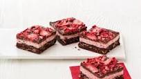 Chocolate-Covered Strawberry Bars Chocolate-Covered Strawberry Bars