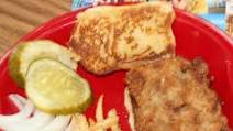 Fried Pork Tenderloin Sandwich (A Midwest Favorite) Fried Pork Tenderloin Sandwich (A Midwest Favorite)