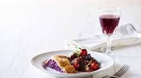 Venison stew with orange & chestnuts and red cabbage – parsnip roulade Venison stew with orange & chestnuts and red cabbage – parsnip roulade