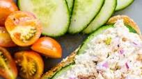 Healthy Tuna Salad with Greek Yogurt Healthy Tuna Salad with Greek Yogurt