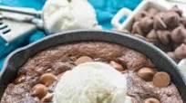 Small Batch Skillet Brownie for two Small Batch Skillet Brownie for two