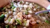 Pozole blanco de puerco, estilo Guerrero Pozole blanco de puerco, estilo Guerrero