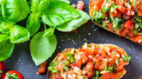 Original Bruschetta italiana - schnelles und einfaches Rezept mit Tomaten und Basilikum Original Bruschetta italiana - schnelles und einfaches Rezept mit Tomaten und Basilikum