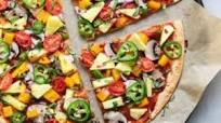 PINEAPPLE VEGGIE LOVER'S PIZZA (VEGAN) PINEAPPLE VEGGIE LOVER'S PIZZA (VEGAN)
