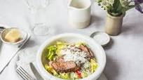Pan-fried steak salad with Caesar dressing Pan-fried steak salad with Caesar dressing