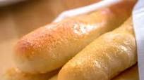 Olive Garden Breadsticks (Copycat Recipe) Olive Garden Breadsticks (Copycat Recipe)