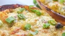 Cheesy Spinach & Garlic Stuffed Spaghetti Squash Cheesy Spinach & Garlic Stuffed Spaghetti Squash