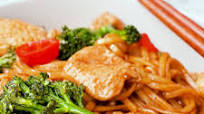 Chicken and Broccoli Noodles Chicken and Broccoli Noodles