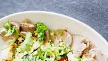 POACHED PORK BELLY WITH SPICY GARLIC SAUCE (4 servings) POACHED PORK BELLY WITH SPICY GARLIC SAUCE (4 servings)