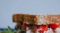 Sandwich de atún en lata para desayunar ✅ Sandwich de atún en lata para desayunar ✅