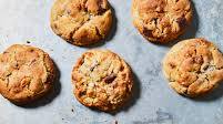 NYC's Giant Gooey Chocolate Chip Cookies NYC's Giant Gooey Chocolate Chip Cookies
