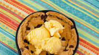 Chocolate Chip Skillet Cookie Pie Chocolate Chip Skillet Cookie Pie