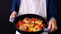 5-ingredient oven-roasted chicken thighs and red peppers 5-ingredient oven-roasted chicken thighs and red peppers