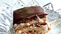 Eclair Dessert with Fudge Frosting Eclair Dessert with Fudge Frosting