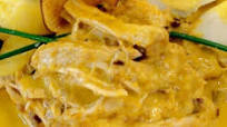 Ají de Gallina (Peruvian Spicy Creamed Chicken) Recipe - (4.2/5) Ají de Gallina (Peruvian Spicy Creamed Chicken) Recipe - (4.2/5)