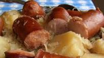 Crock Pot Sausage, Sauerkraut and Potatoes Crock Pot Sausage, Sauerkraut and Potatoes