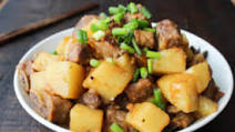 Korean-style Pork Rib and Potato Korean-style Pork Rib and Potato