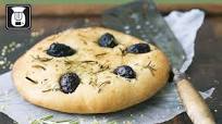 Focaccia mit Rosmarin und Oliven für den Thermomix® Focaccia mit Rosmarin und Oliven für den Thermomix®