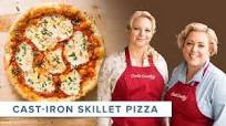 How to Make Pizza Margherita in a Cast-Iron Skillet How to Make Pizza Margherita in a Cast-Iron Skillet