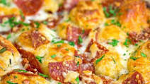 Pepperoni Pizza Pull-Apart Bread Pepperoni Pizza Pull-Apart Bread