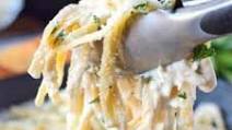 Classic Garlic Fettuccine Alfredo Classic Garlic Fettuccine Alfredo