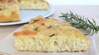 Focaccia al rosmarino Focaccia al rosmarino