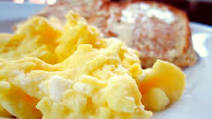 Chef Sarena’s Fluffy Dairy-Free Scrambled Eggs Chef Sarena’s Fluffy Dairy-Free Scrambled Eggs