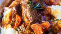 Slow Cooker Beef Stew with Red Wine Slow Cooker Beef Stew with Red Wine