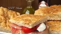Focaccia con lievito di birra, anche da farcire Focaccia con lievito di birra, anche da farcire