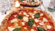 How to make Italian pizza at home How to make Italian pizza at home