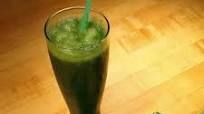 Kale, Pear & Peach Green Juice Kale, Pear & Peach Green Juice