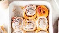Sourdough cinnamon rolls with a maple vanilla glaze (vegan) Sourdough cinnamon rolls with a maple vanilla glaze (vegan)
