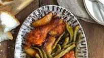 Green beans baked with chicken and potatoes (Φασολάκια στο φούρνο με κοτόπουλο και πατάτες) Green beans baked with chicken and potatoes (Φασολάκια στο φούρνο με κοτόπουλο και πατάτες)