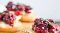 Roasted Balsamic Cranberry and Brie Crostini Roasted Balsamic Cranberry and Brie Crostini
