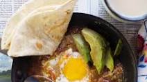 Eggs in Pork Green Chile Eggs in Pork Green Chile
